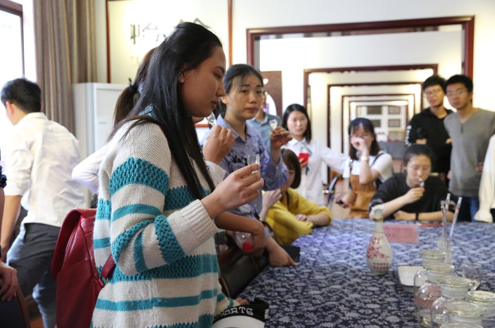 1568807731 1568807731